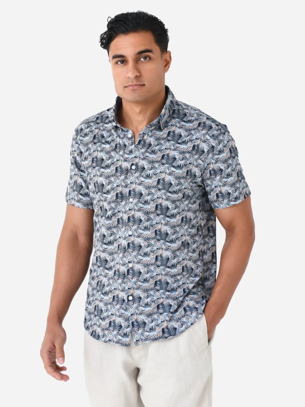 Mizzen+Main Halyard Short Sleeve Button-Down Shirt XL Trim Fit